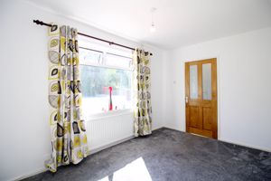 Sitting Room- click for photo gallery